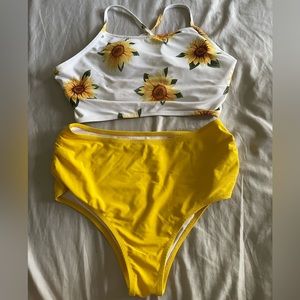 Zaful Sunflower Bikini Set